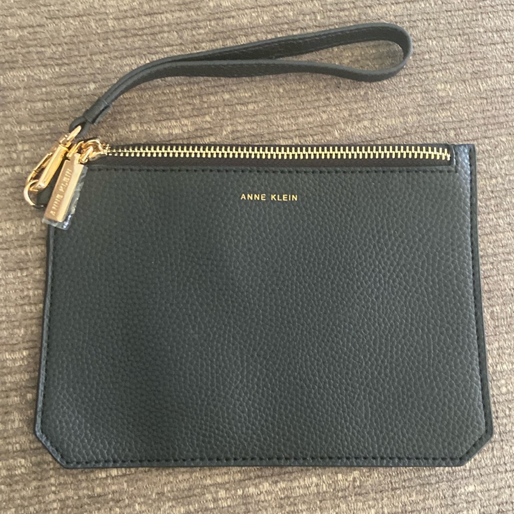 Anne Klein wristlet, NWOT.